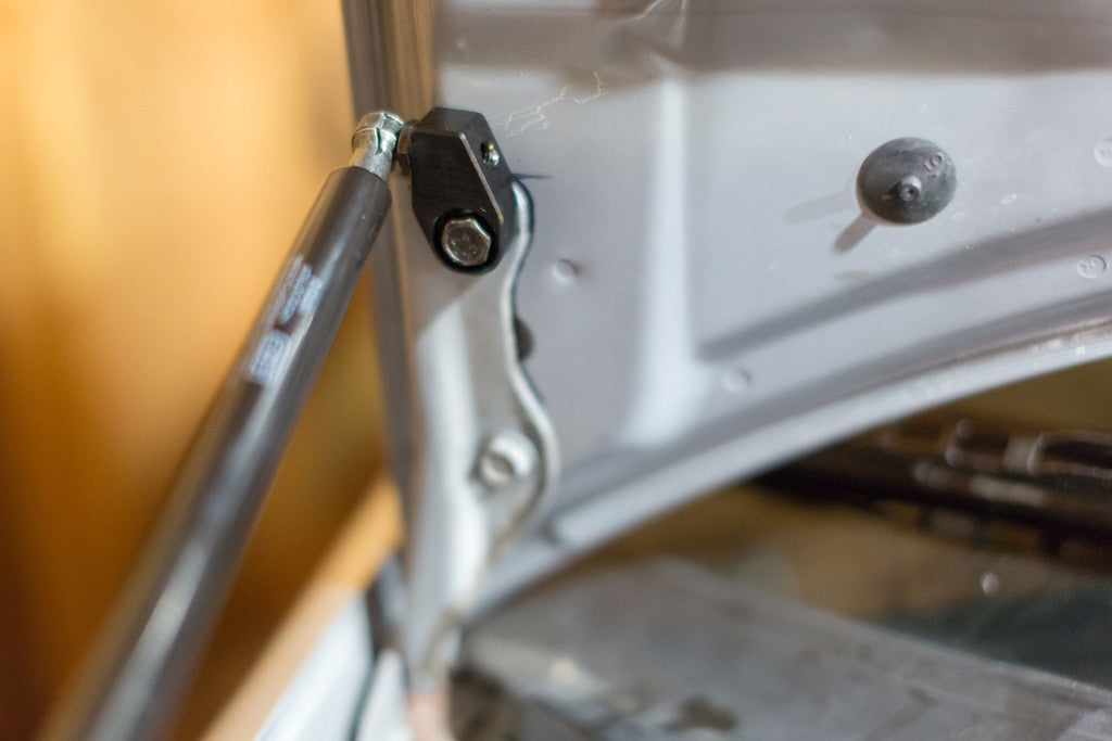 GrimmSpeed Hood Struts Subaru 2002-2007 WRX / 2004-2007 STI